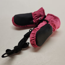 Load image into Gallery viewer, Sinner Chestnut Baby Mittens