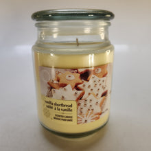 Load image into Gallery viewer, Holiday Scent 18oz. Candle