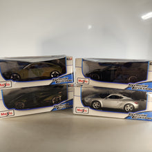Load image into Gallery viewer, Maisto Diecast Car Model