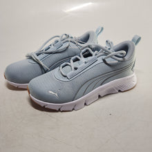 Load image into Gallery viewer, Puma Women's Focus Lite Sneaker