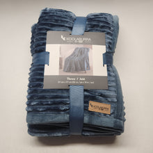 Load image into Gallery viewer, Koolabura UGG Stripe Throw