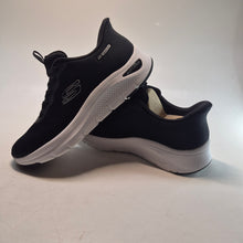 Load image into Gallery viewer, Skechers Women's Swift Fit Sneakers