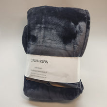 Load image into Gallery viewer, Calvin Klein Blanket *QUEEN*