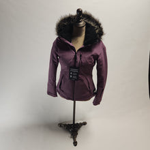 Load image into Gallery viewer, O&#39;Neill Women&#39;s Ski Jacket
