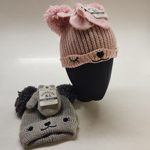 Load image into Gallery viewer, Densley Baby Toque &amp; Mittens Set
