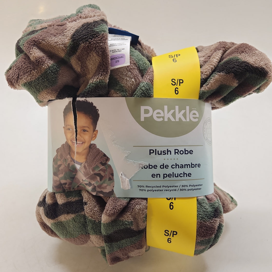 Pekkle Boy's Plush Robe