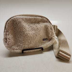 Lolë Sherpa Belt Bag