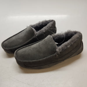 Store Brand Men's Suede Slippers
