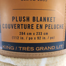 Load image into Gallery viewer, Frye Plush Blanket *KING*
