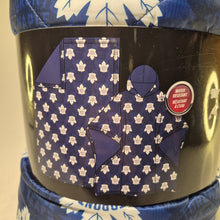 Load image into Gallery viewer, 2in1 Maple Leafs Outdoor Hooded Blanket
