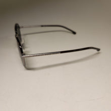 Load image into Gallery viewer, HUGO BOSS Sunglasses (110)
