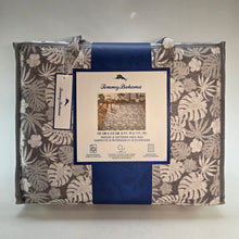 Load image into Gallery viewer, Tommy Bahama Indoor &amp; Outdoor Rug
