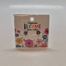 Load image into Gallery viewer, Stud Earrings
