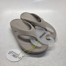 Load image into Gallery viewer, Oofos Unisex Ooriginal Flip Flops
